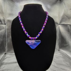 Beautiful purple and pink necklace SIZE: 22inches